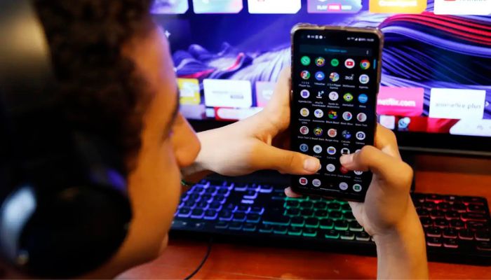 © Bruno Peres/Agência Brasil Especialistas alertam que crianças não podem ser "produto" das redes